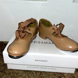 Tan weissman tap shoes size 10.5 in good condition